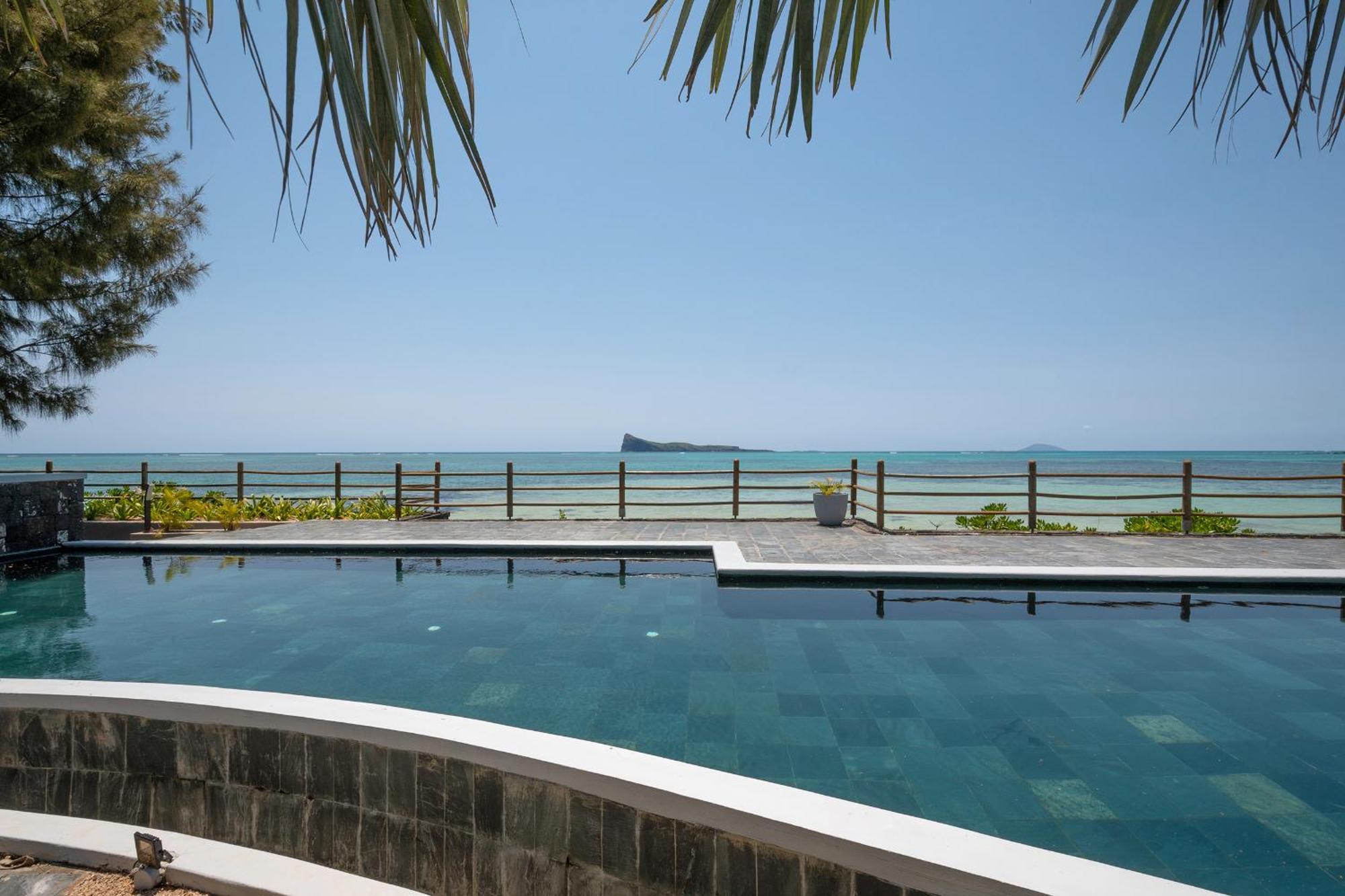 Luxury Beachfront Duplex, Coin De Mire View / 3Bed Кап Малёрё Экстерьер фото
